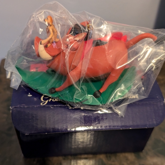 Lion King Pumbaa and Timon Ornament - Picture 6 of 8
